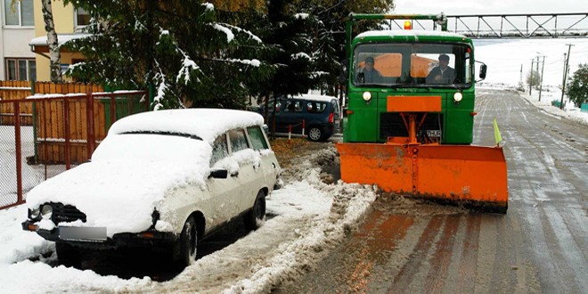În prag de decembrie: asigurarea deszăpezirii pe drumurile naţionale are multe probleme. În schimb, pe drumurile judeţene pare să curgă lapte şi miere