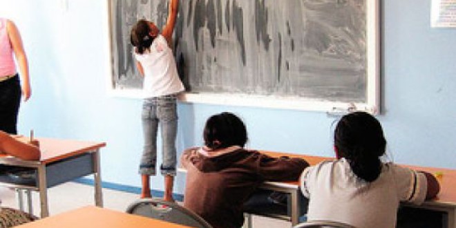 Aproape 40 de tineri romi harghiteni au absolvit învăţământul superior în ultimii ani