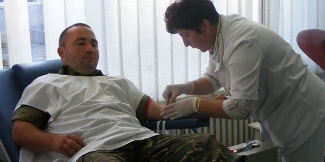 În ultimele zile: Numărul donatorilor de sânge din judeţ s-a dublat