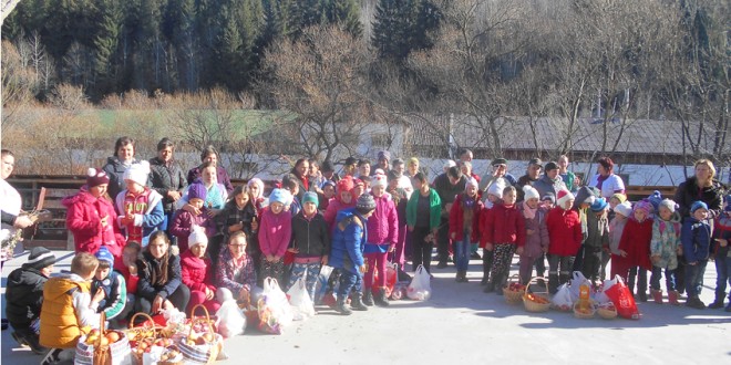 Micii voluntari de la Şcoala Gimnazială Tulgheş