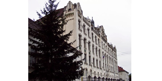 Retrocedări dubioase: două clădiri impunătoare din Odorheiu-Secuiesc şi Târgu-Mureş, construite din bani publici în anii 1905-1910