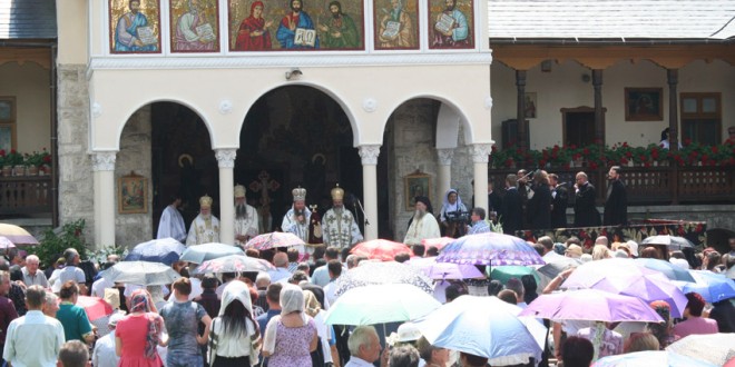 Mănăstirea „Sfântul Prooroc Ilie Tesviteanul” din Topliţa şi-a sărbătorit ocrotitorul