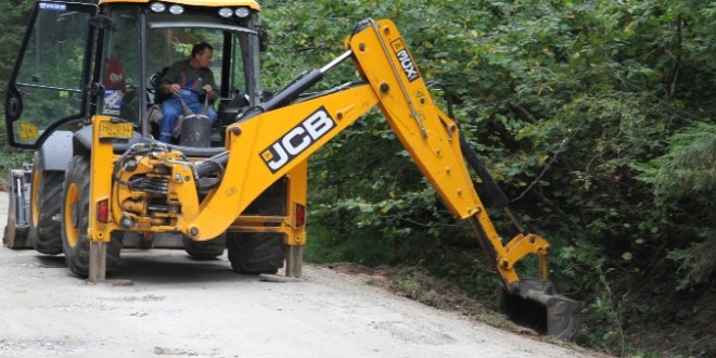 În curând vor fi demarate lucrările de plombare şi asfaltare pe drumurile judeţene din zonele Ciuc şi Gheorgheni