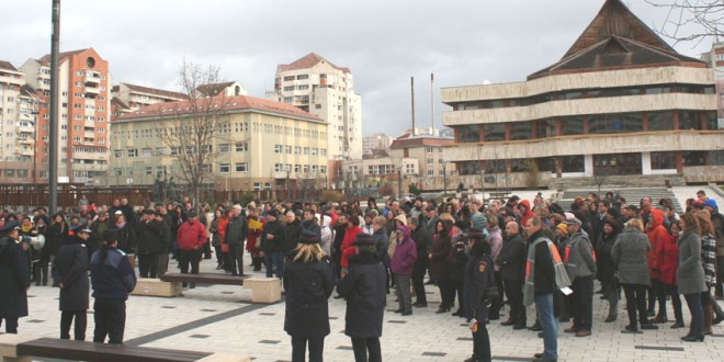 Ieri, în Miercurea-Ciuc: Amplu exerciţiu de alarmare publică: aproximativ 2.200 de persoane au fost evacuate din patru instituţii publice
