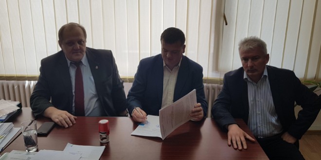 A fost semnat contractul de finanţare pentru reabilitarea şi extinderea sistemului de apă şi canalizare al oraşului Bălan
