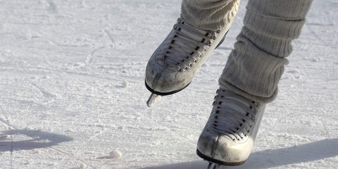 În centrul municipiului Topliţa va fi amenajat un patinoar