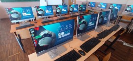 Peste 70 de calculatoare vor ajunge în şcolile din Harghita prin programul Dăm Click pe România 2024
