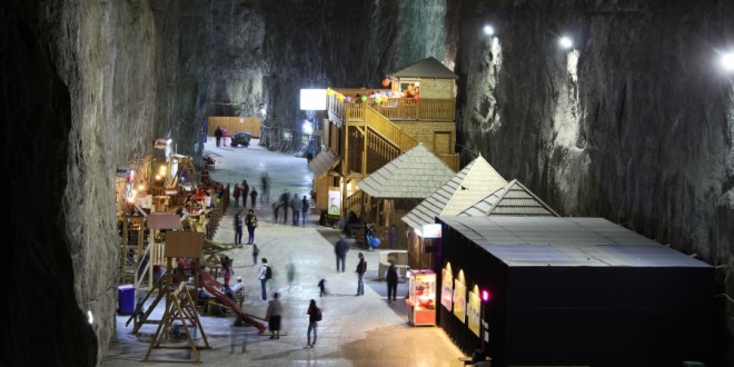 1.200 de turiști aflați sâmbătă în Salina Praid, evacuațidin cauza inundării tunelului de acces