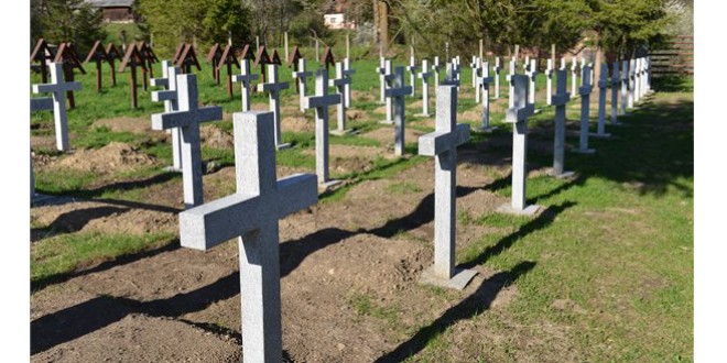 Inaugurarea solei eroilor români înhumaţi în Cimitirul Internaţional de la Valea Uzului, programată la 17 mai, s-a amânat