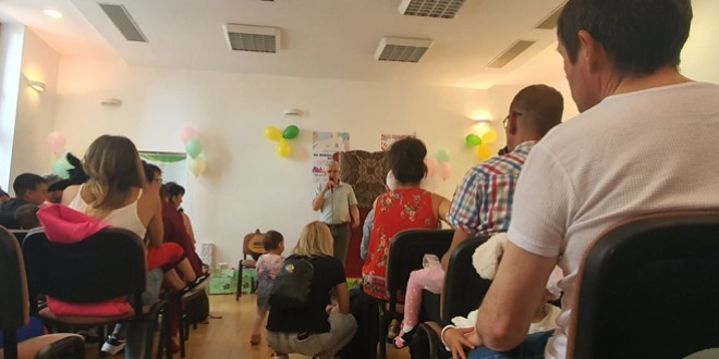 Copiii, părinţii şi viitorii părinţi adoptivi au fost în centrul atenţiei cu ocazia Zilei Adopţiei organizate de Direcţia Generală de Asistenţă Socială şi Protecţia Copilului