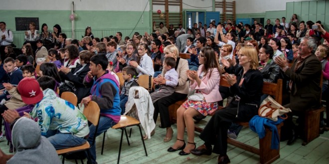 Festivalul-concurs „Prietenia”: copii şi tineri din centrele de plasament din judeţ şi-au etalat talentele la Subcetate
