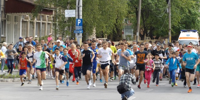 Peste 350 de persoane au luat startul la Maratonul „Sănătăţii – Pro Europa”