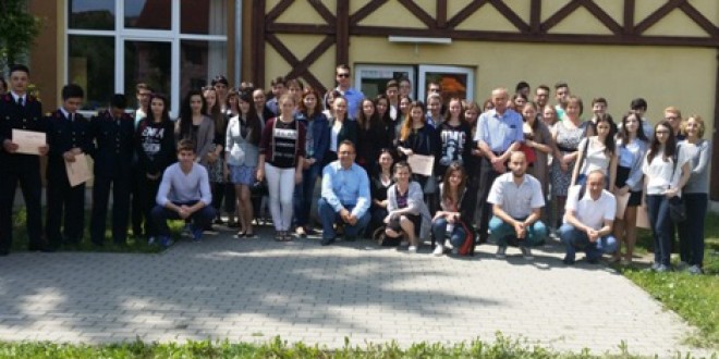 Miercurea-Ciuc: Concursul Naţional „Tinerii dezbat”, etapa regională