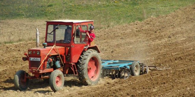 Fondurile destinate subvenţiei pentru motorina din agricultură, proape dublate