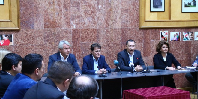 Mircea Duşa, susţinut de fostul premier şi alţi doi foşti miniştri