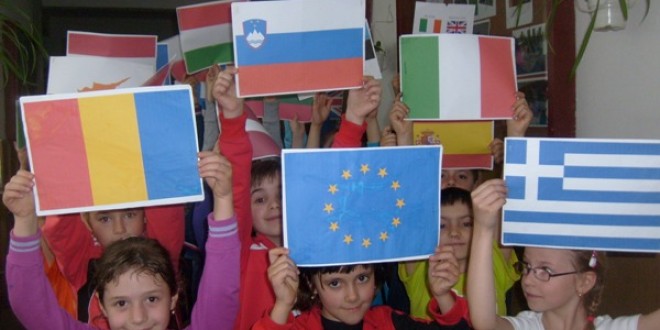 „Europa ZECE – 10 ani de unitate în diversitate”