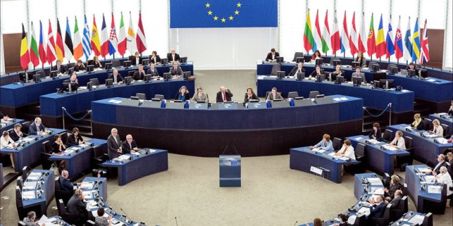 Doar patru europarlamentari români au votat joi împotriva proiectului care încurajează separatismul pe criteriu etnic!