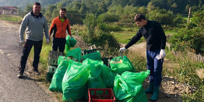 „Let’s Do It, Romania!” în Harghita: În Ziua Curăţeniei Naţionale, peste 4.500 de voluntari harghiteni au strâns în jur de 12.000 de saci cu gunoi