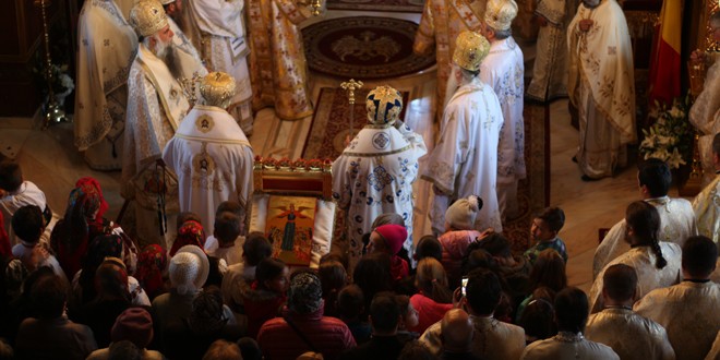 Miercurea Ciuc: Sărbătoarea Catedralei Episcopale cu hramul „Acoperământul Maicii Domnului”