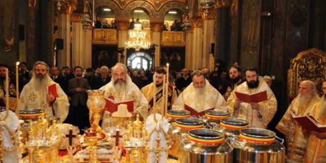 Astăzi se săvârşeşte a 22-a sfinţire a Marelui Mir în Biserica Ortodoxă Română