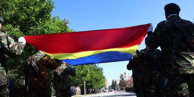 Mâine, în Miercurea Ciuc: Ceremonialul militar de înălţare a Drapelului României la catarg