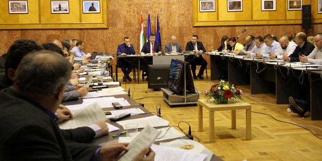 Bugetul Consiliului Judeţean, de peste 100 de milioane de euro, mai mic cu aproape 8,5% decât anul trecut