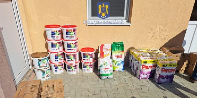Aproape 300 kg de detergent pudră și 130 litri de detergent lichid, precum și cafea, toate cu suspiciunea de a fi contrafăcute, au fost confiscate de polițiștii harghiteni