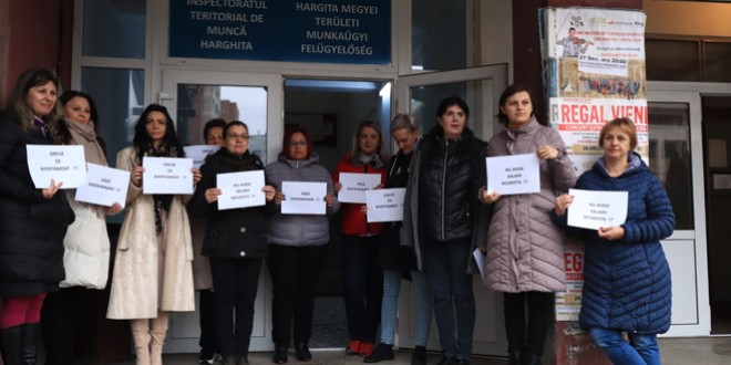 Angajaţi din multe instituţii din Harghita au intrat în grevă generală