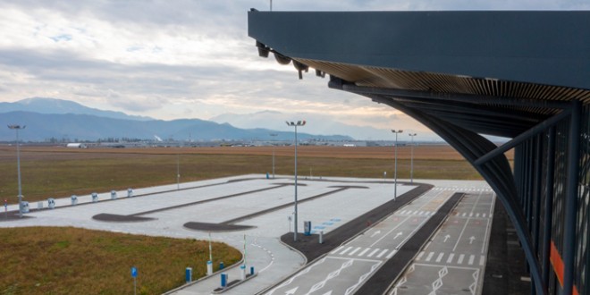 Cu început promiţător, aeroportul din Braşov a pierdut din avânt pe parcurs