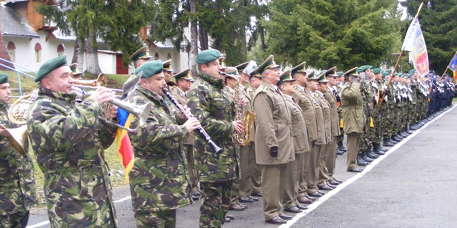 10 ani de la aderarea României la NATO: Aproximativ 600 de militari ai Brigăzii 61 Vânători de Munte au participat la misiuni în afara graniţelor ţării