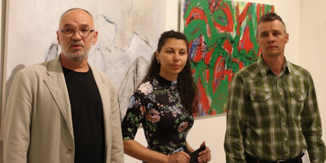 După două săptămâni de creaţie: Lucrări ale artiştilor de la FREE Camp au fost prezentate în cadrul unei expoziţii găzduită de Consiliul Judeţean Harghita