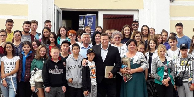 Aproape 100 de tineri din ţară, din Republica Moldova şi Ucraina, prezenţi la tabăra „Tineret Transilvan 2018 – Idealuri şi perspective”