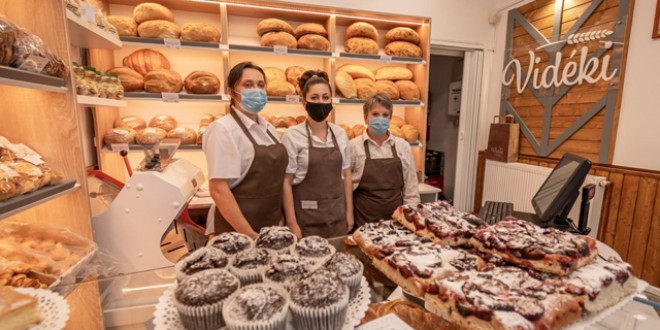 Un nou magazin de pâine, patiserie şi cofetărie la Miercurea Ciuc