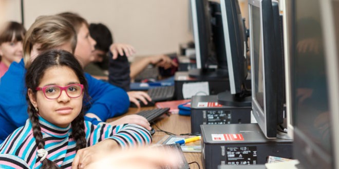 Şcoala Gimnazială „Miron Cristea” din Topliţa a primit 20 de laptopuri prin proiectul „Dăm un Byte de Ajutor”