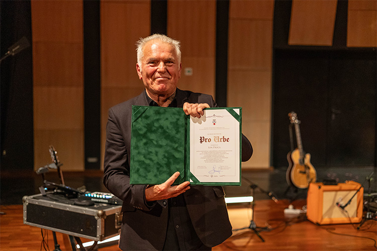 Proca 1